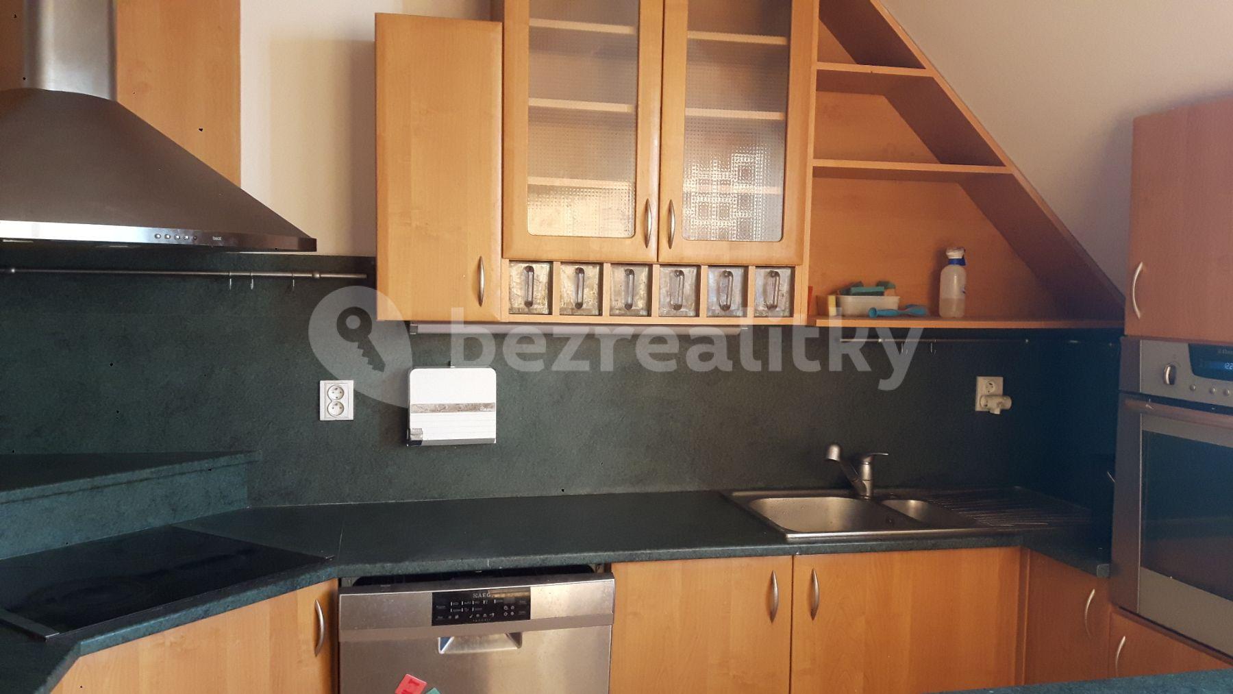 4 bedroom flat to rent, 110 m², Šebelova, Bílovice nad Svitavou, Jihomoravský Region