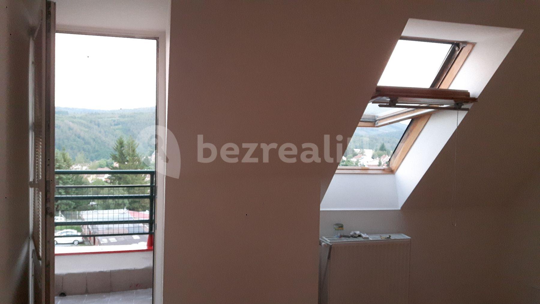 4 bedroom flat to rent, 110 m², Šebelova, Bílovice nad Svitavou, Jihomoravský Region