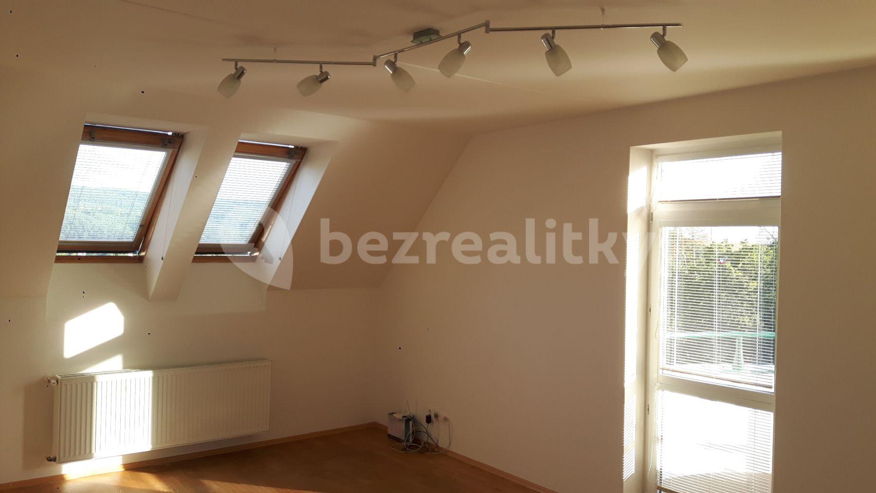 4 bedroom flat to rent, 110 m², Šebelova, Bílovice nad Svitavou, Jihomoravský Region