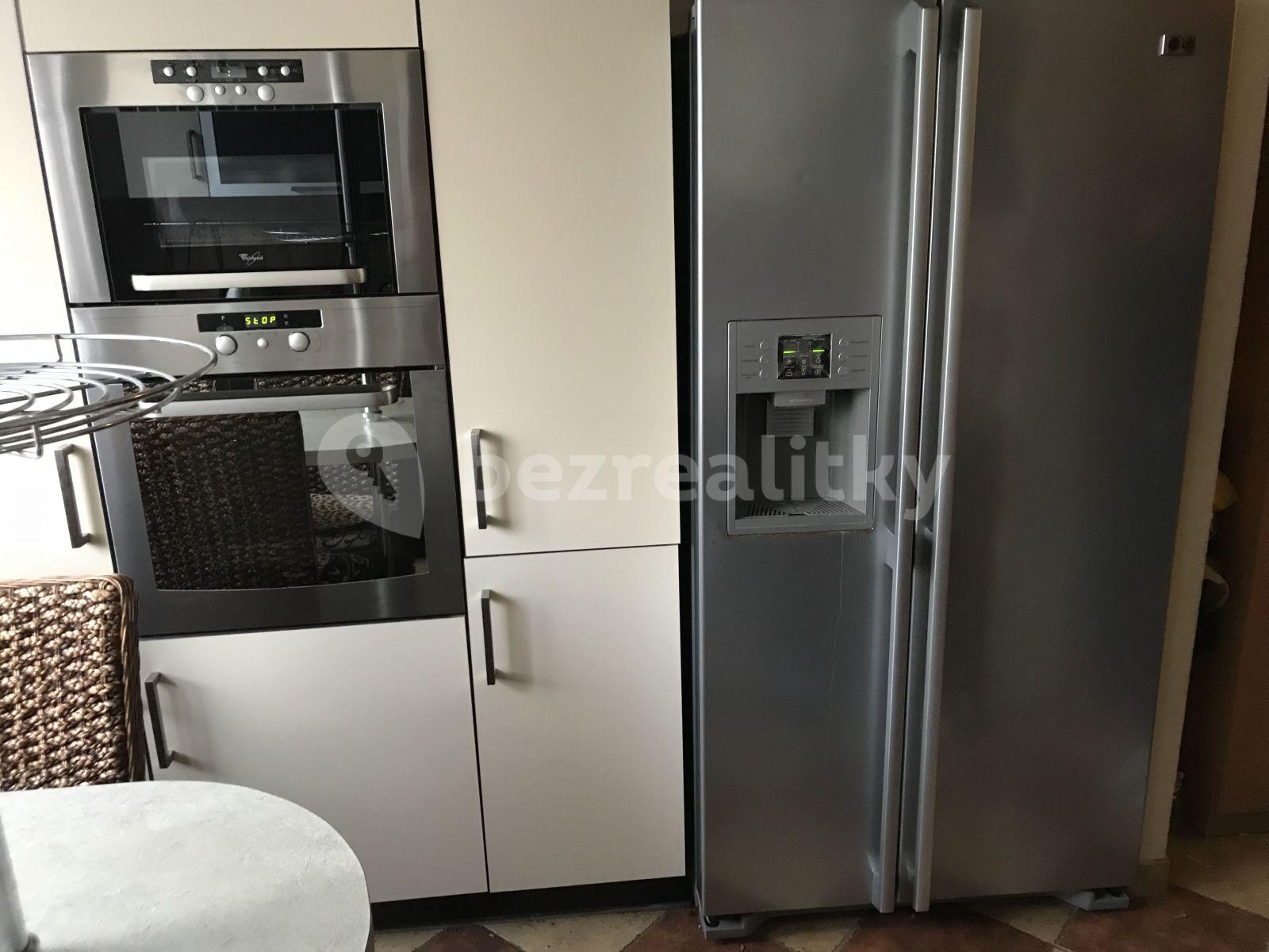 4 bedroom flat to rent, 80 m², Kapitána Stránského, Prague, Prague