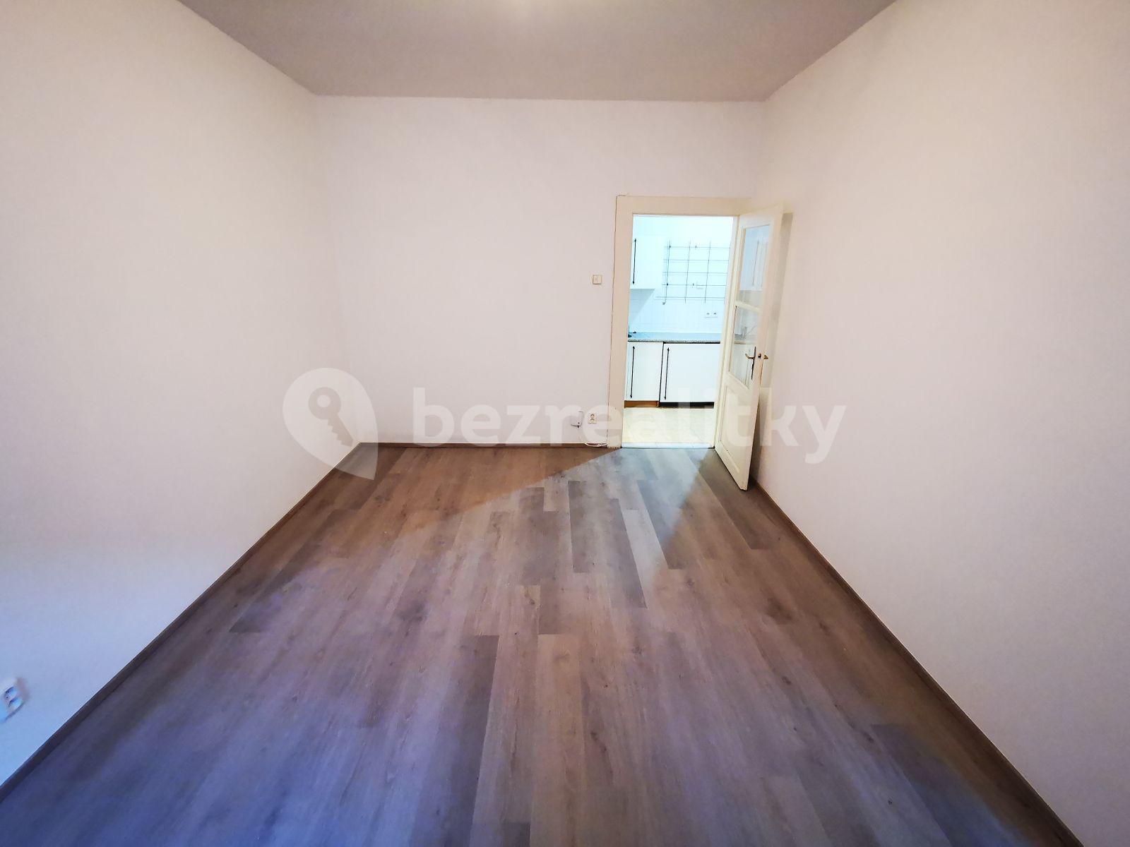 2 bedroom flat to rent, 45 m², V Háji, Prague, Prague