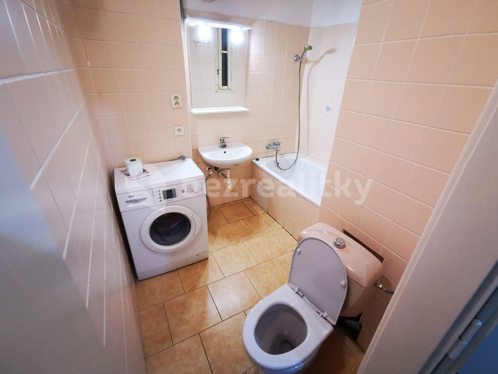 2 bedroom flat to rent, 45 m², V Háji, Prague, Prague