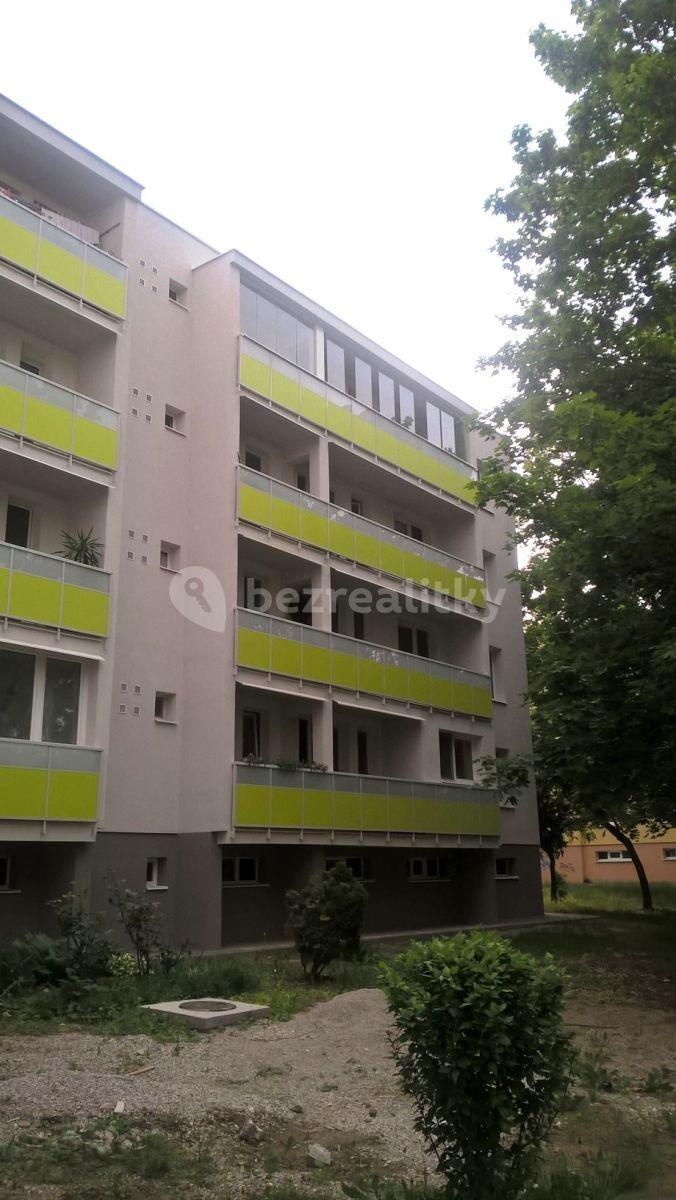 4 bedroom flat to rent, 81 m², Klimkovičova, Dúbravka, Bratislavský Region