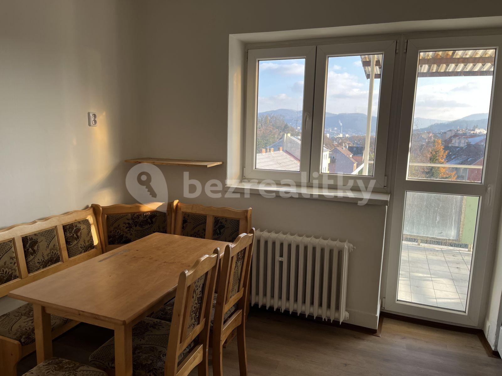 2 bedroom flat to rent, 67 m², U Stadiónu, Ústí nad Labem, Ústecký Region