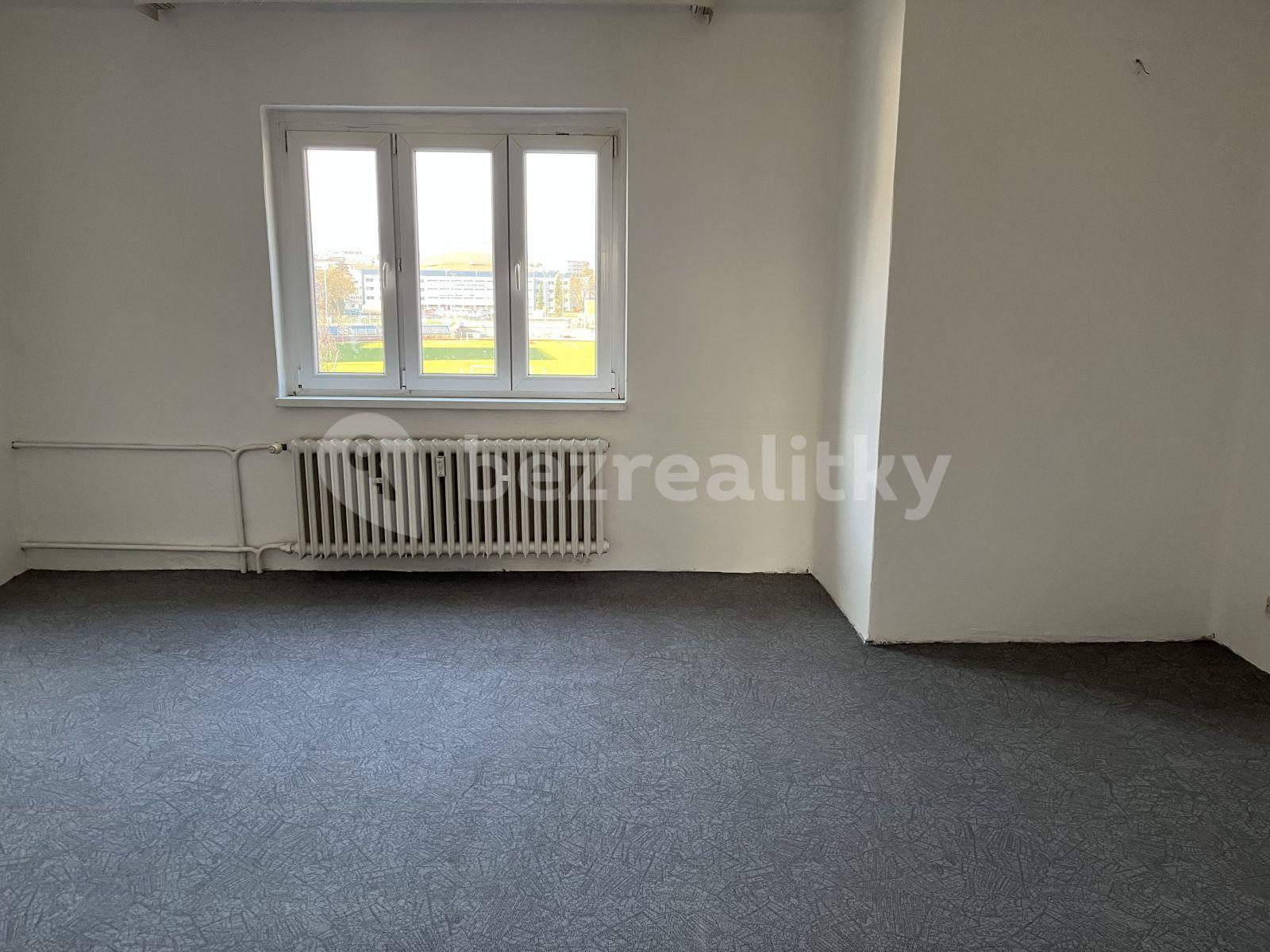 2 bedroom flat to rent, 67 m², U Stadiónu, Ústí nad Labem, Ústecký Region