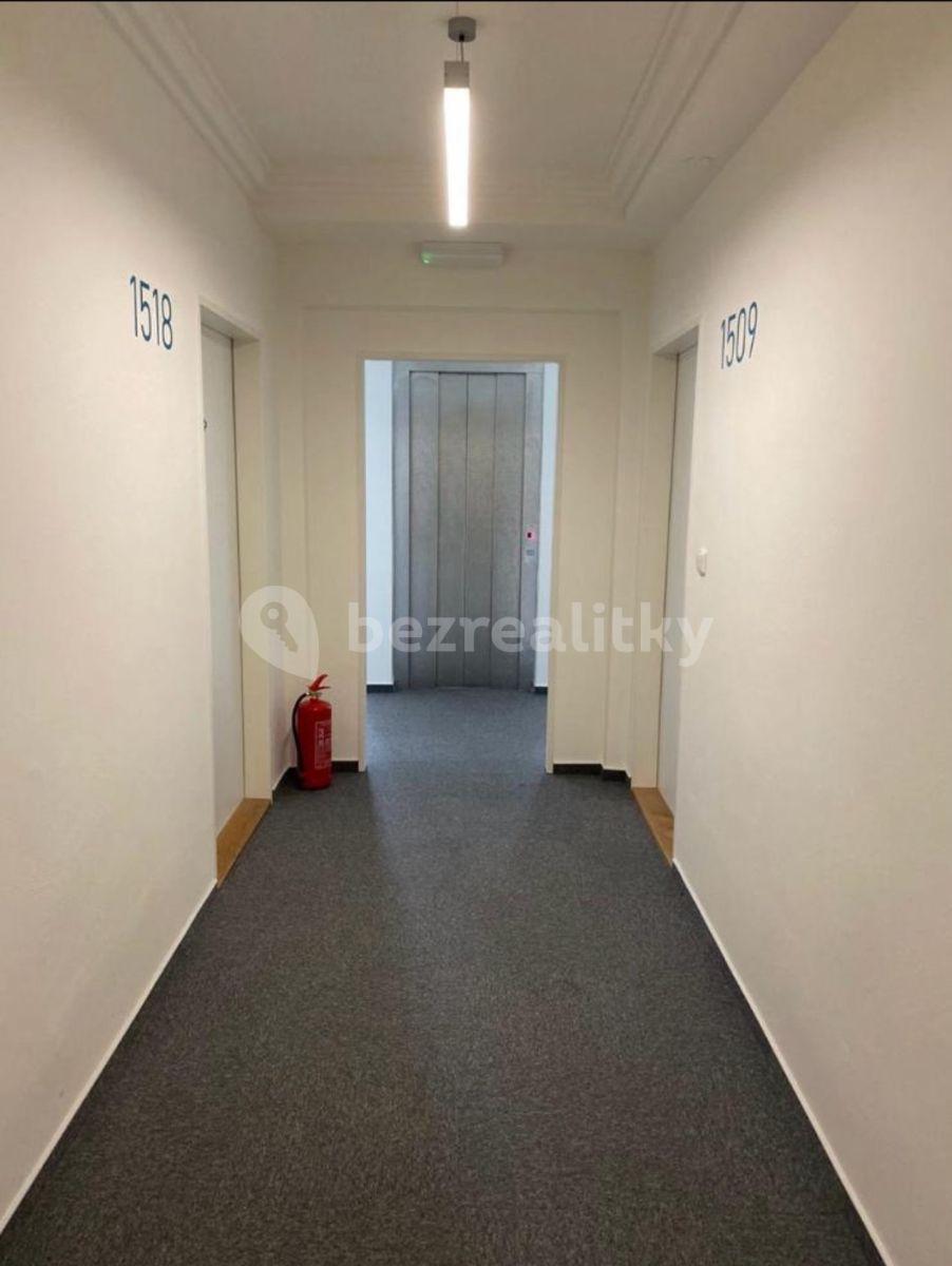 Studio flat for sale, 17 m², Peroutkova, Prague, Prague