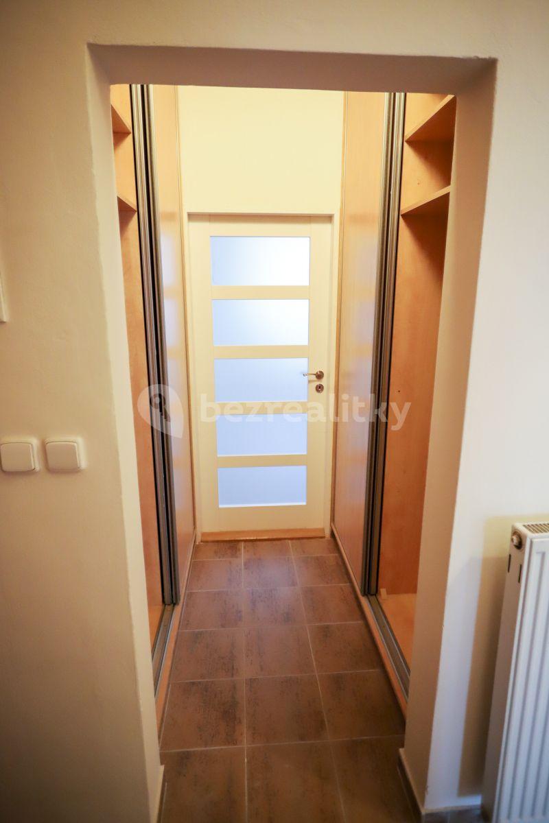 3 bedroom flat to rent, 106 m², Sokolovská, Prague, Prague