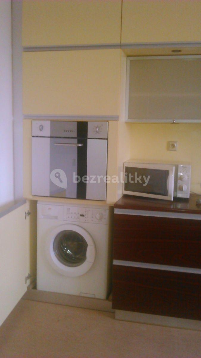 1 bedroom with open-plan kitchen flat to rent, 45 m², Bořetická, Brno, Jihomoravský Region