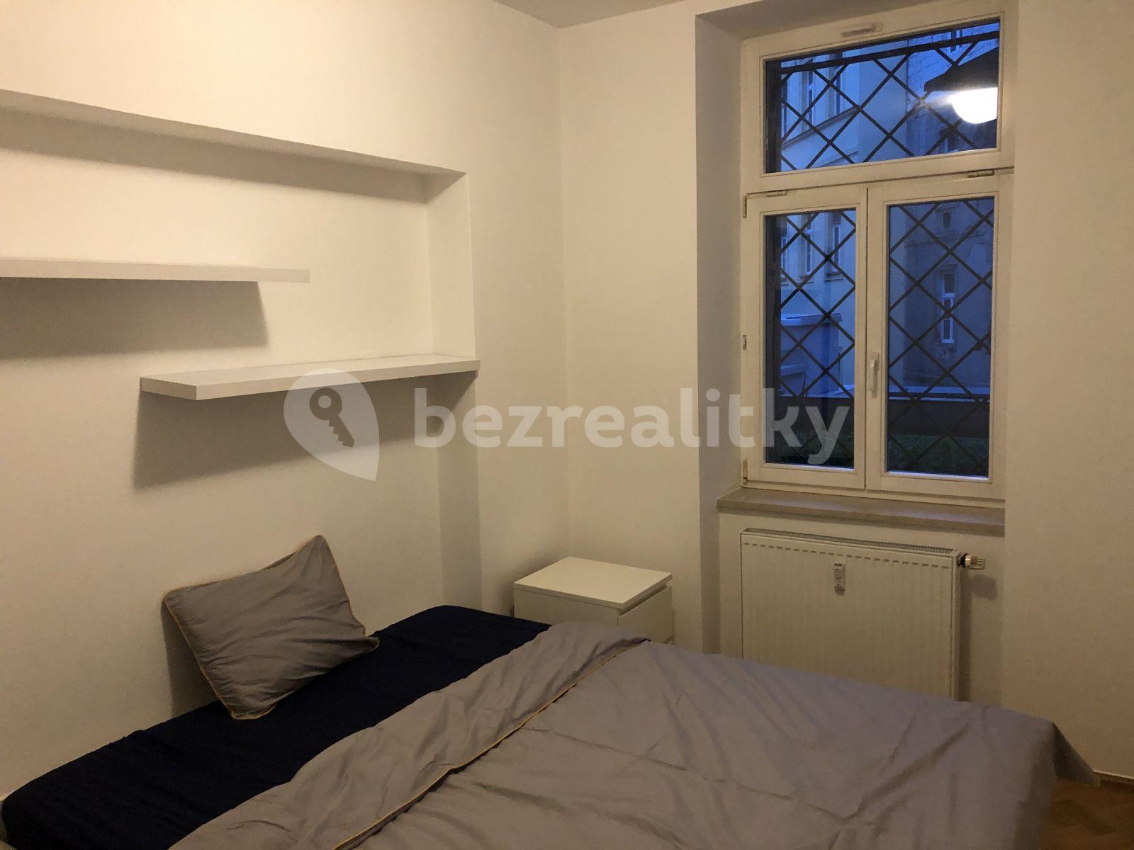 1 bedroom with open-plan kitchen flat to rent, 33 m², Mozartova, Prague, Prague