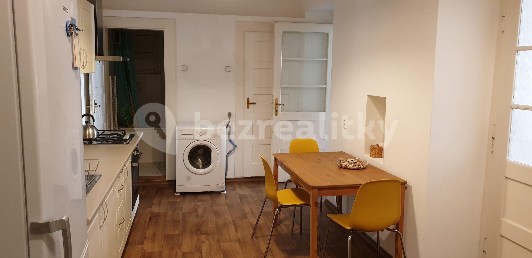 2 bedroom flat to rent, 72 m², Jičínská, Prague, Prague