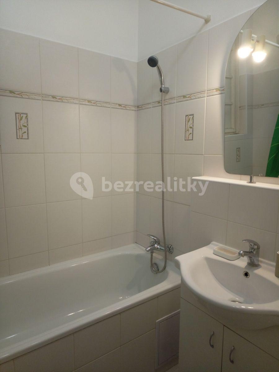 2 bedroom flat to rent, 72 m², Jičínská, Prague, Prague