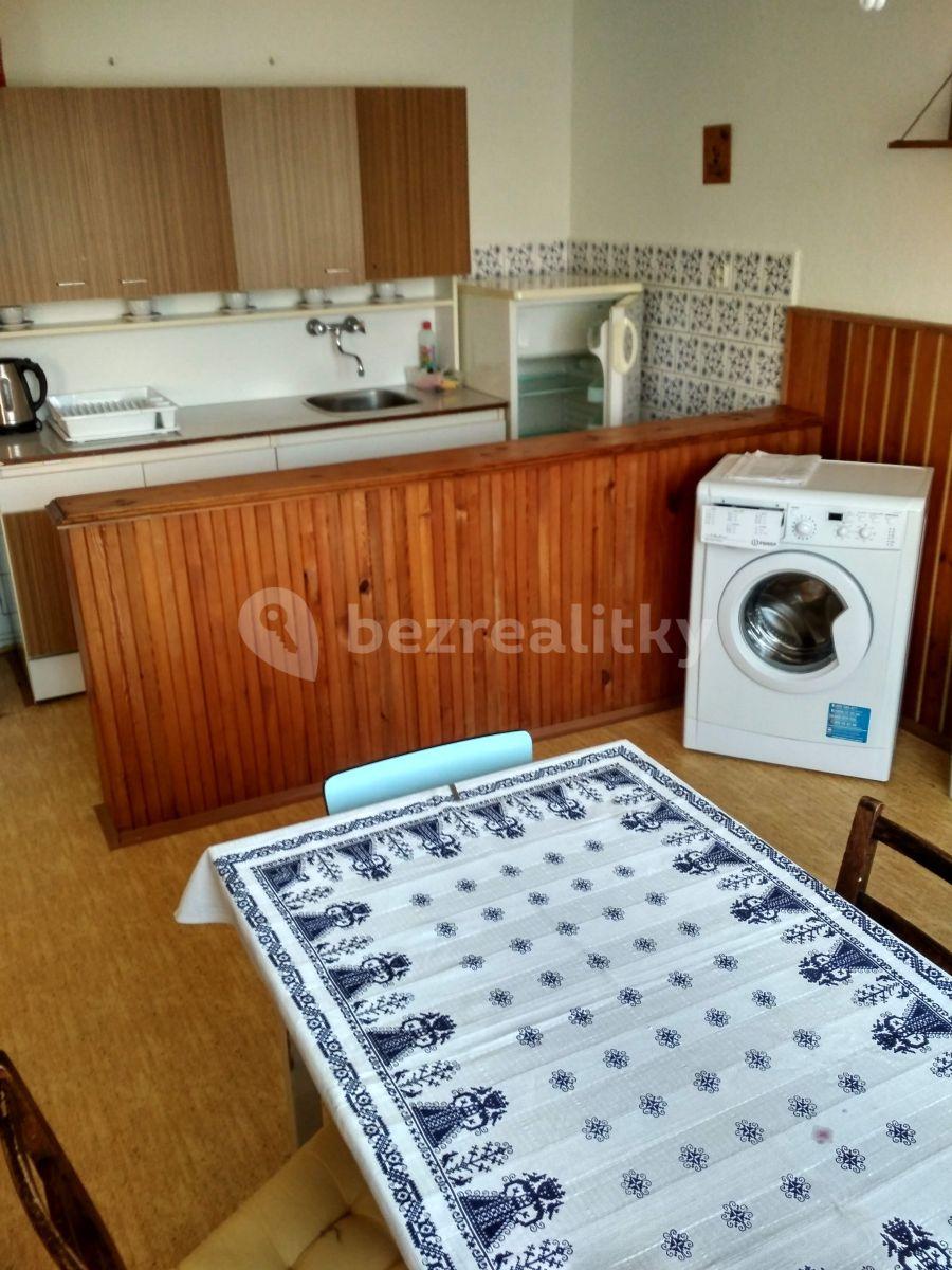 3 bedroom flat to rent, 70 m², Krásné Loučky, Mezno, Středočeský Region