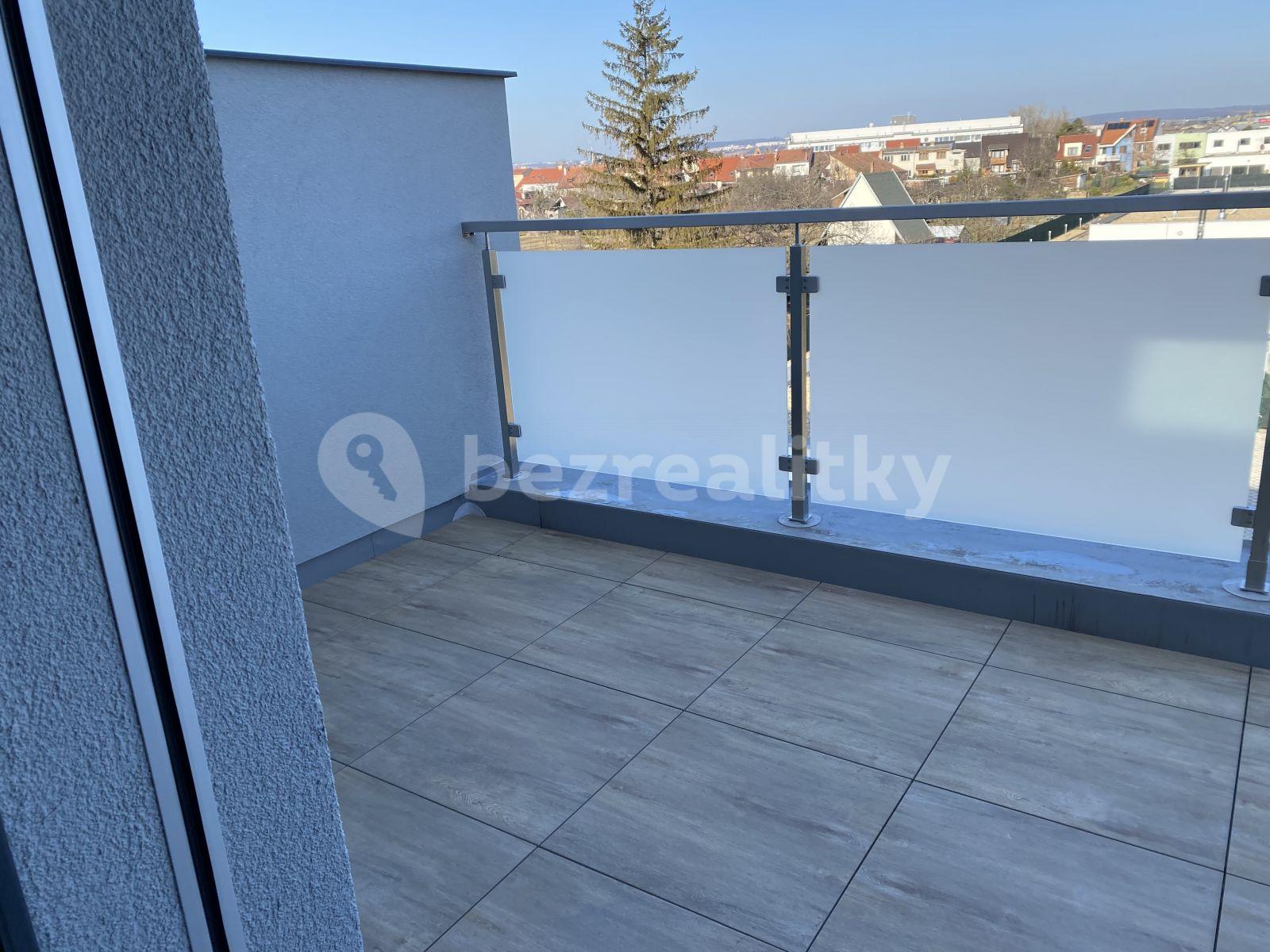 1 bedroom with open-plan kitchen flat to rent, 82 m², Sokolnická, Brno, Jihomoravský Region