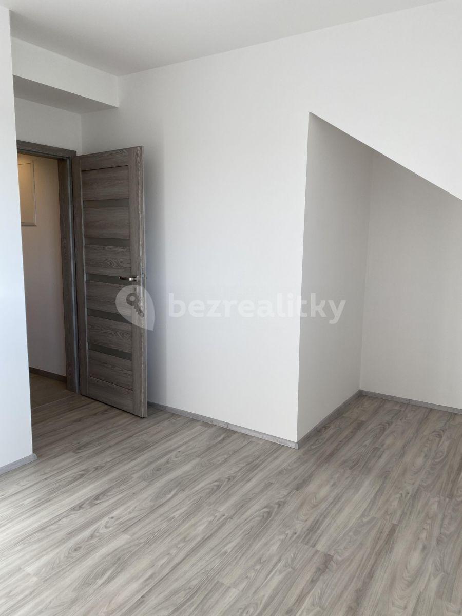 1 bedroom with open-plan kitchen flat to rent, 82 m², Sokolnická, Brno, Jihomoravský Region