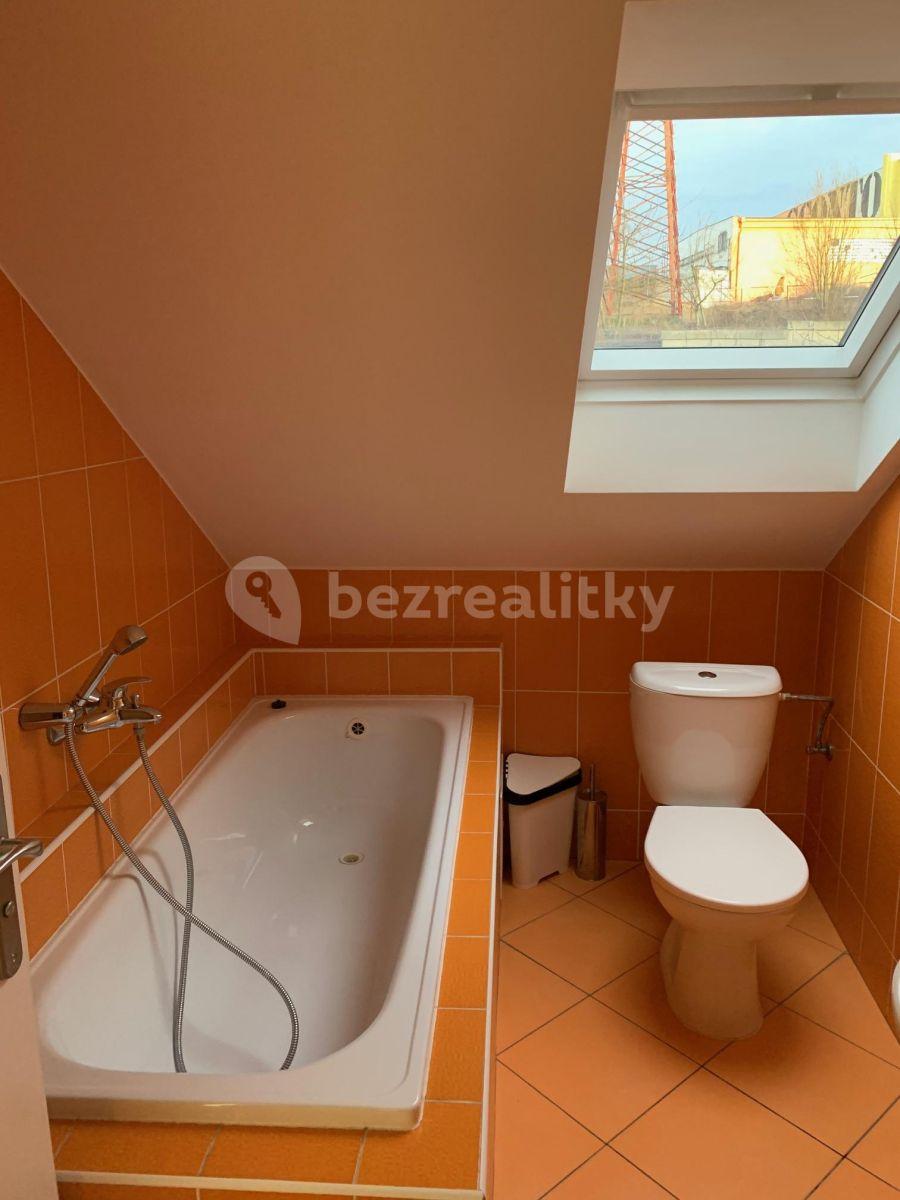 2 bedroom with open-plan kitchen flat to rent, 60 m², Jeremiášova, Prague, Prague