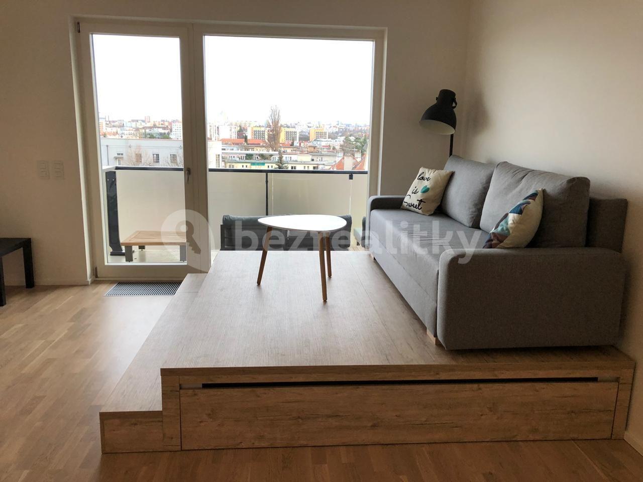 Studio flat to rent, 39 m², Za Strašnickou vozovnou, Prague, Prague