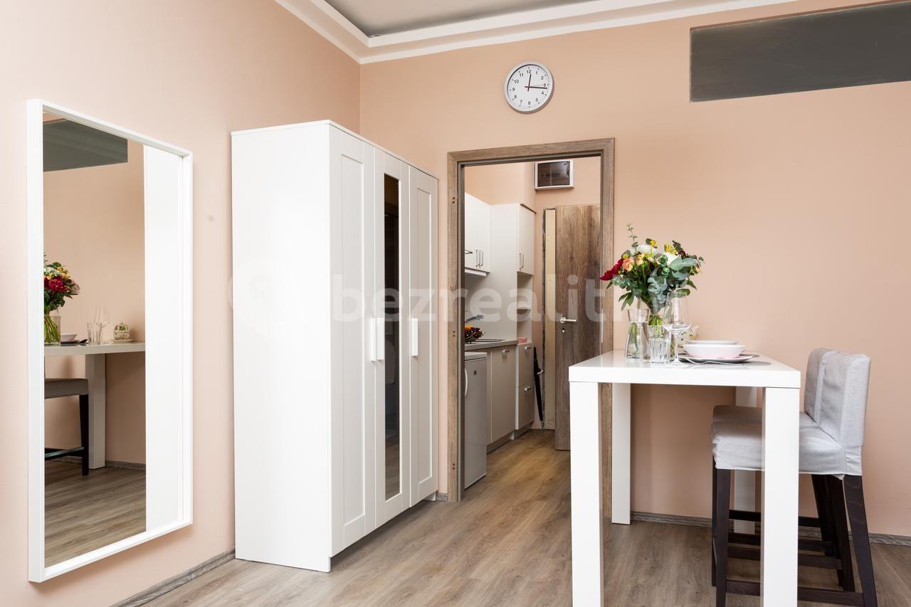 Studio flat to rent, 22 m², Bozděchova, Prague, Prague