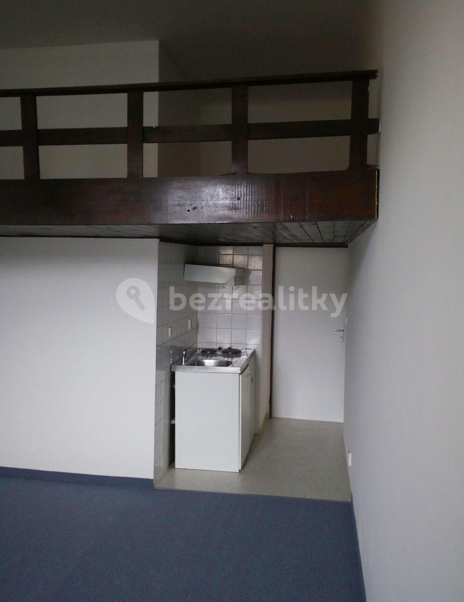 Small studio flat to rent, 25 m², Kotevní, Prague, Prague