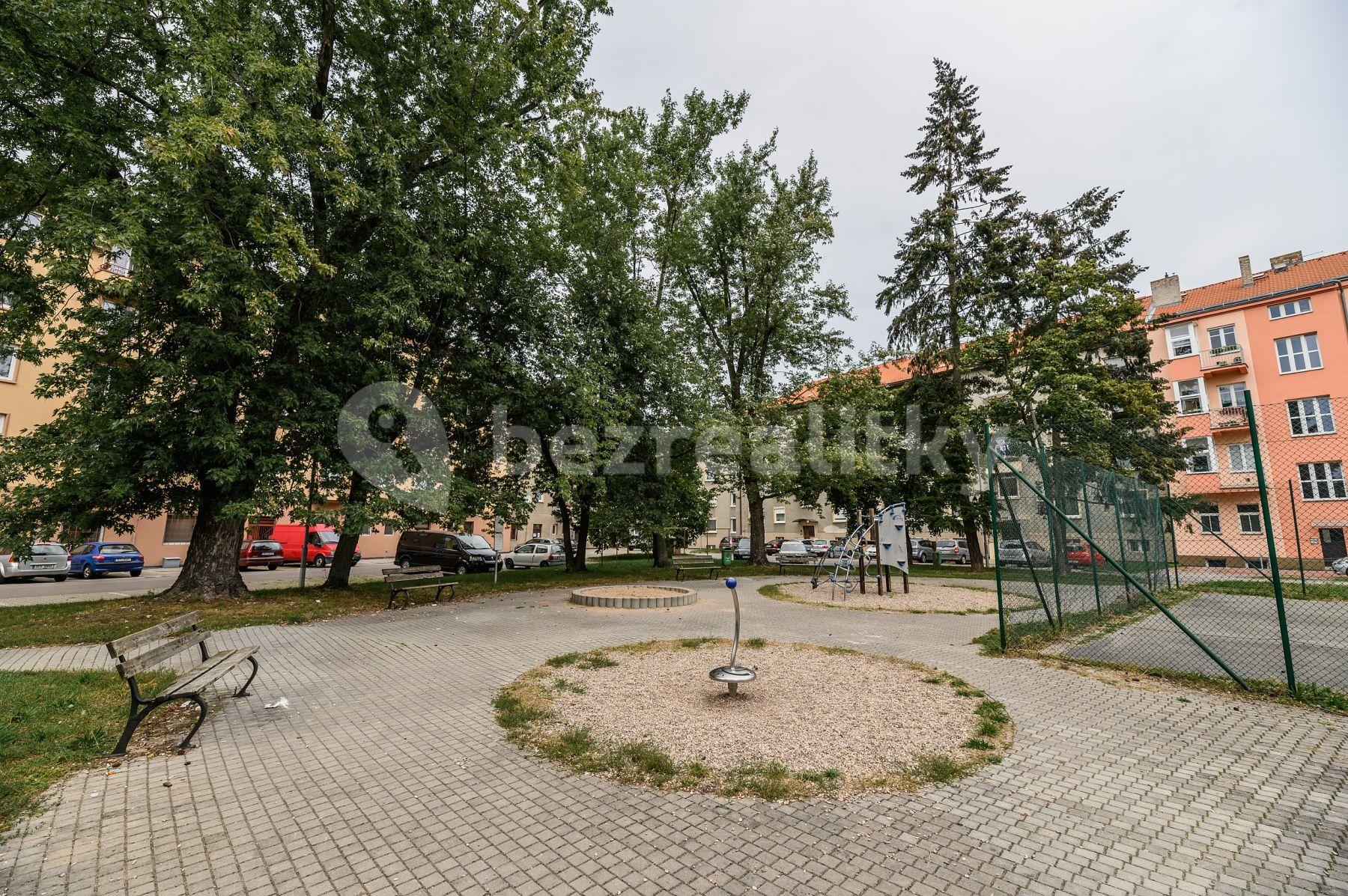 Studio flat to rent, 38 m², Macanova, Pardubice, Pardubický Region