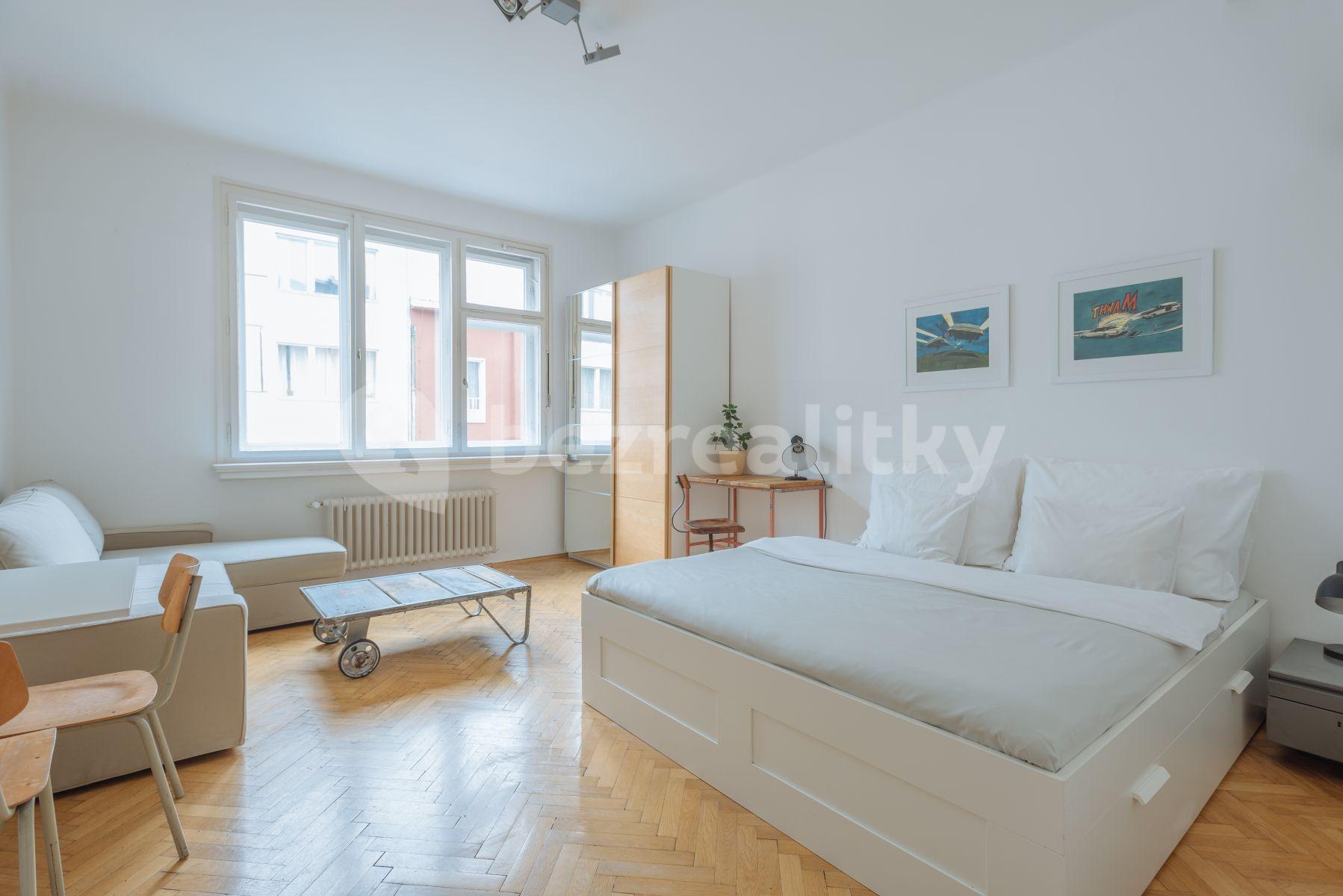 Studio flat to rent, 25 m², Klimentská, Prague, Prague