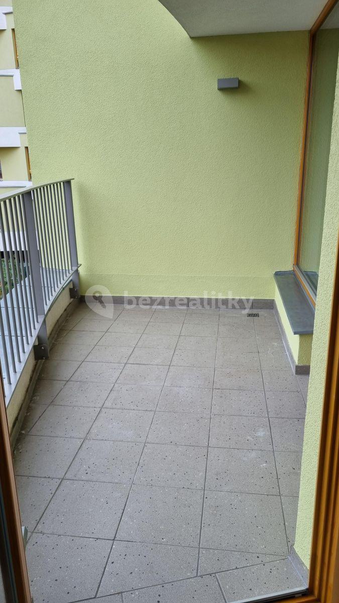 1 bedroom with open-plan kitchen flat to rent, 54 m², Kurta Konráda, Prague, Prague