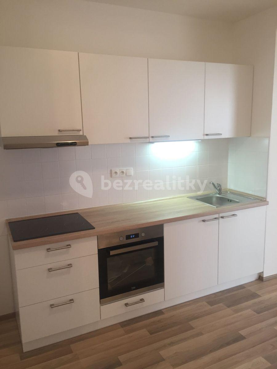 3 bedroom flat to rent, 83 m², Na Hutích, Prague, Prague