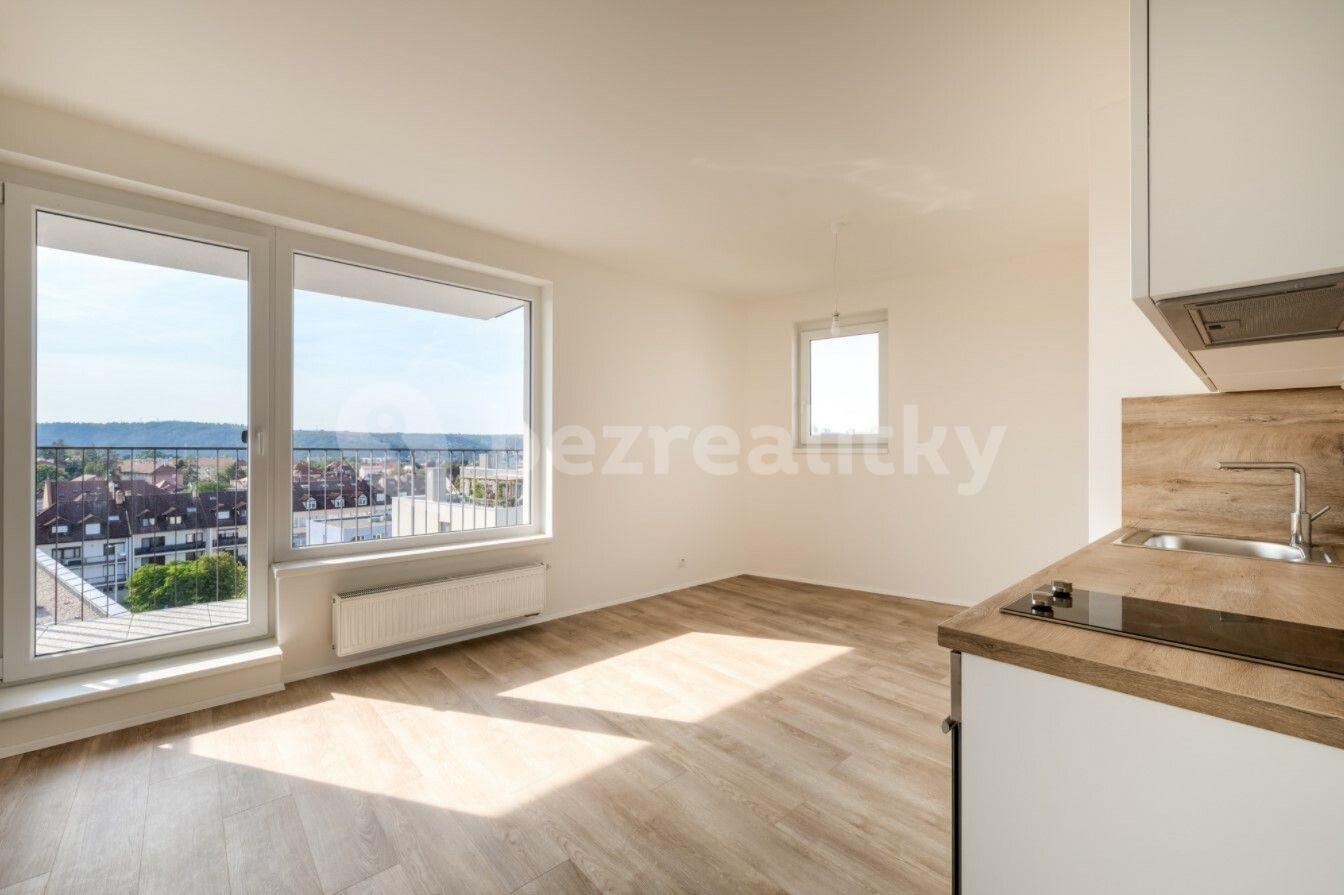 Studio flat to rent, 41 m², Československého exilu, Prague, Prague