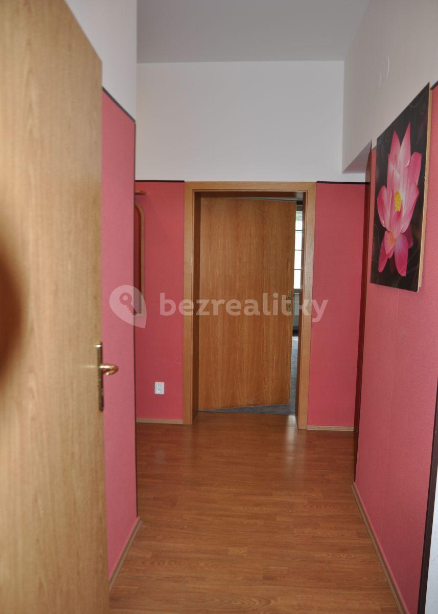 1 bedroom with open-plan kitchen flat to rent, 74 m², Betlémské náměstí, Prague, Prague