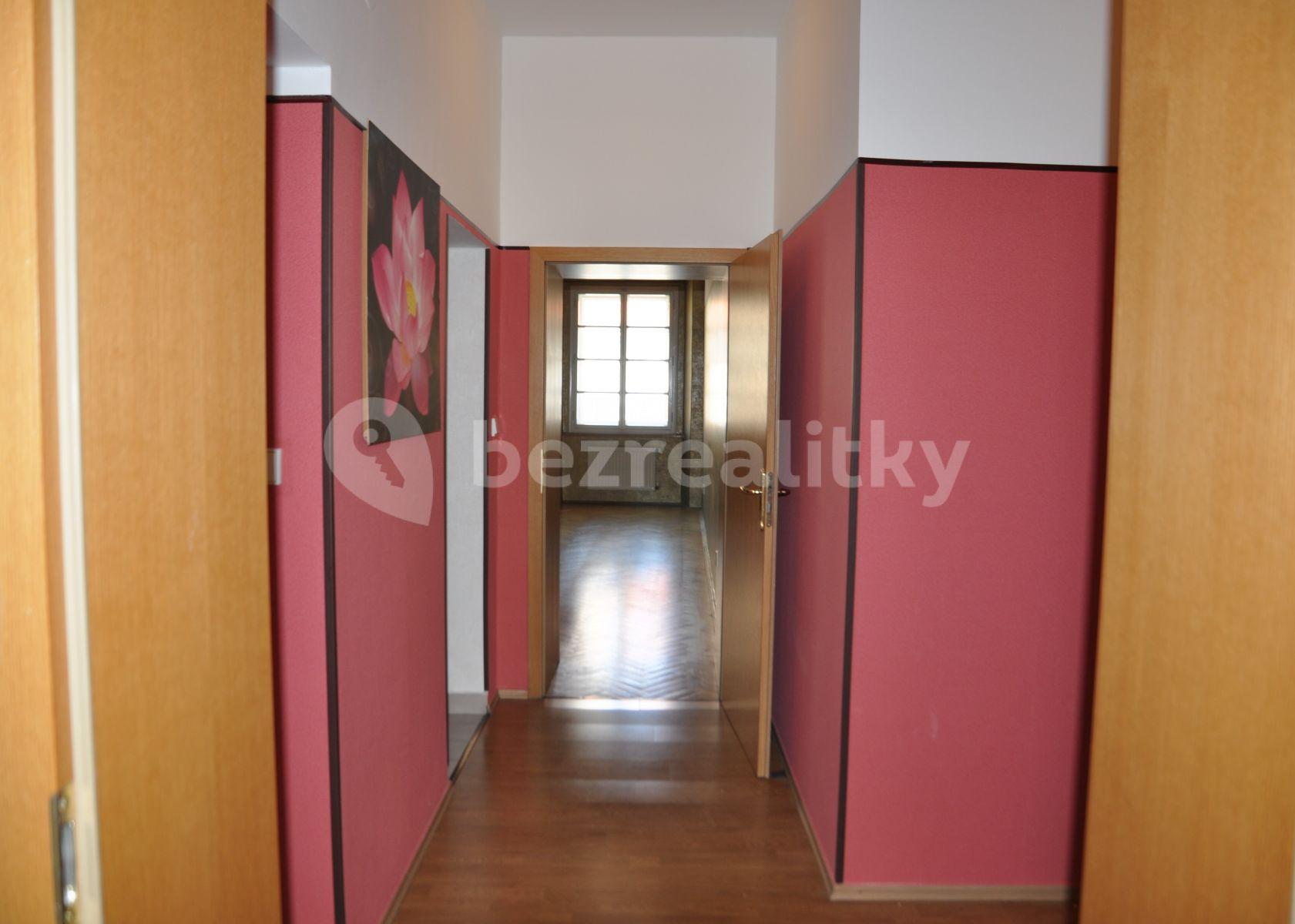 1 bedroom with open-plan kitchen flat to rent, 74 m², Betlémské náměstí, Prague, Prague