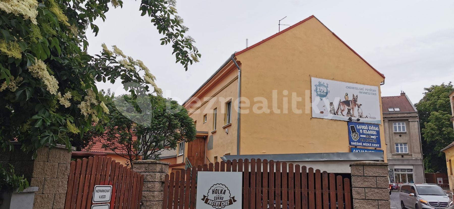 4 bedroom flat to rent, 180 m², Jiskrova, Prague, Prague