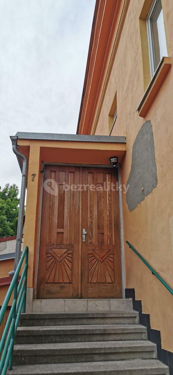 4 bedroom flat to rent, 180 m², Jiskrova, Prague, Prague