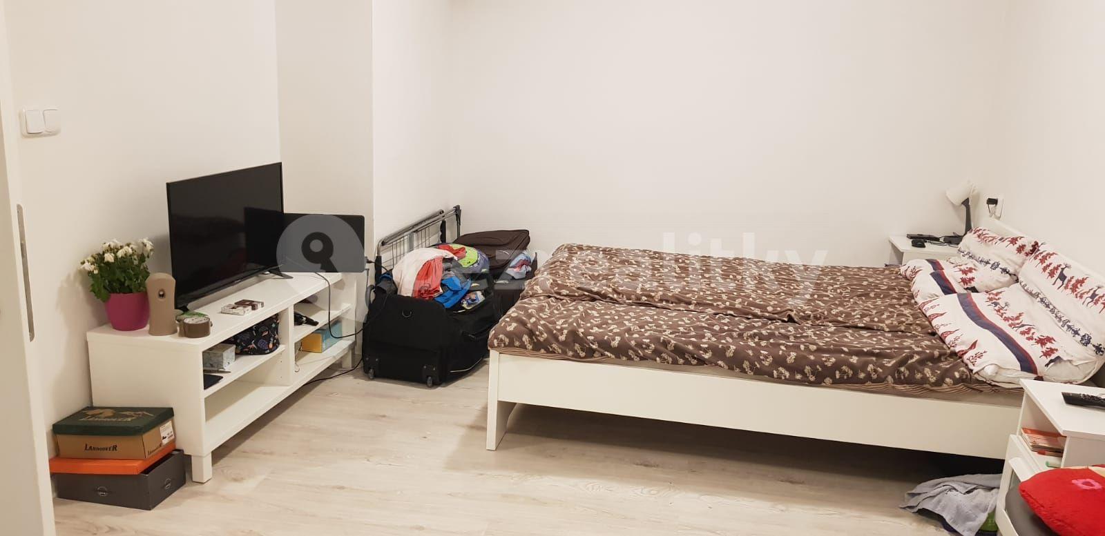 Studio flat to rent, 40 m², Karoliny Světlé, Kolín, Středočeský Region