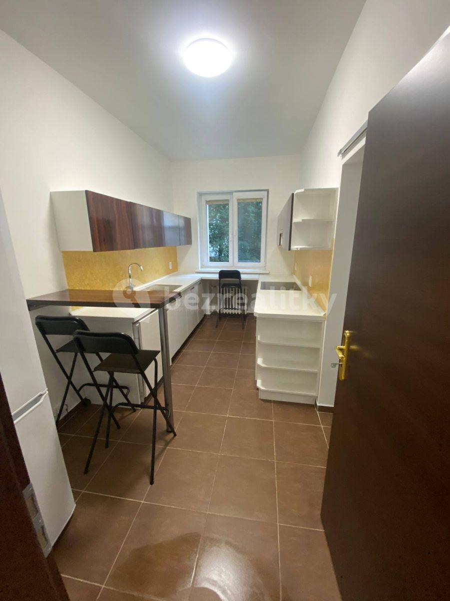 3 bedroom flat to rent, 71 m², Lužická, Bratislava - mestská časť Staré Mesto, Bratislavský Region