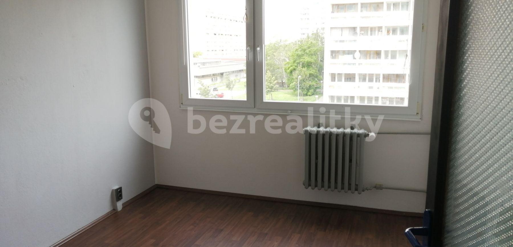 3 bedroom flat to rent, 72 m², Prague, Prague