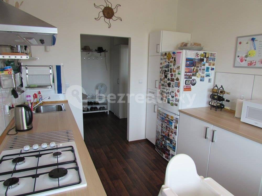 3 bedroom flat to rent, 86 m², Horáčkova, Prague, Prague