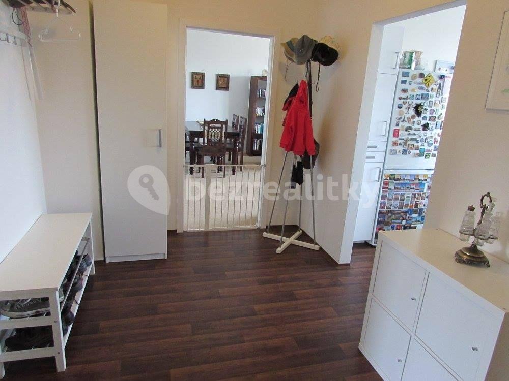 3 bedroom flat to rent, 86 m², Horáčkova, Prague, Prague