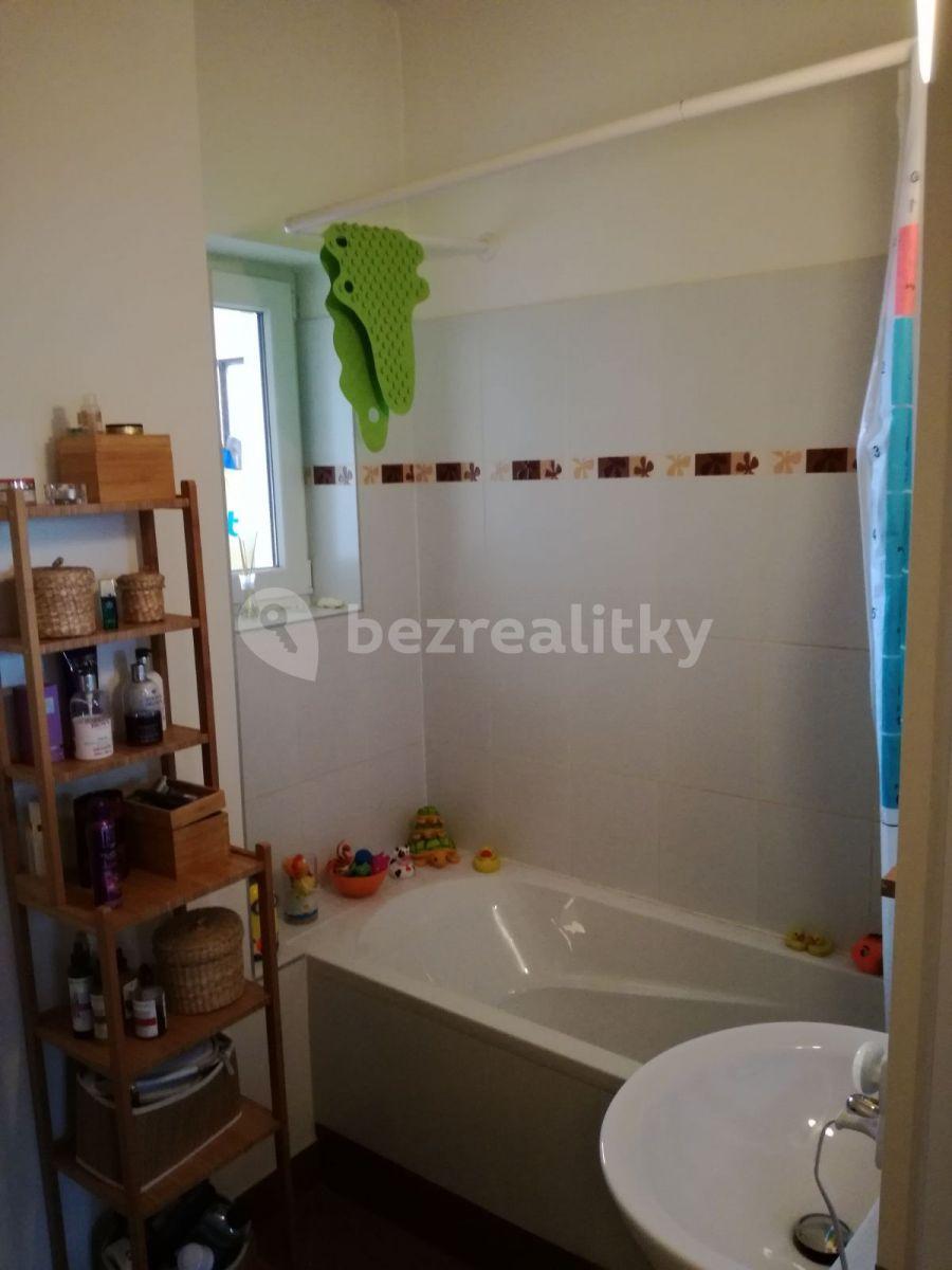 3 bedroom flat to rent, 86 m², Horáčkova, Prague, Prague