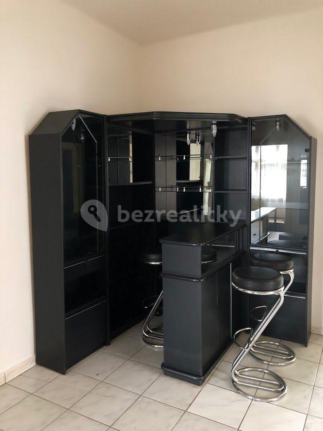 2 bedroom flat to rent, 81 m², Pod Belárií, Prague, Prague