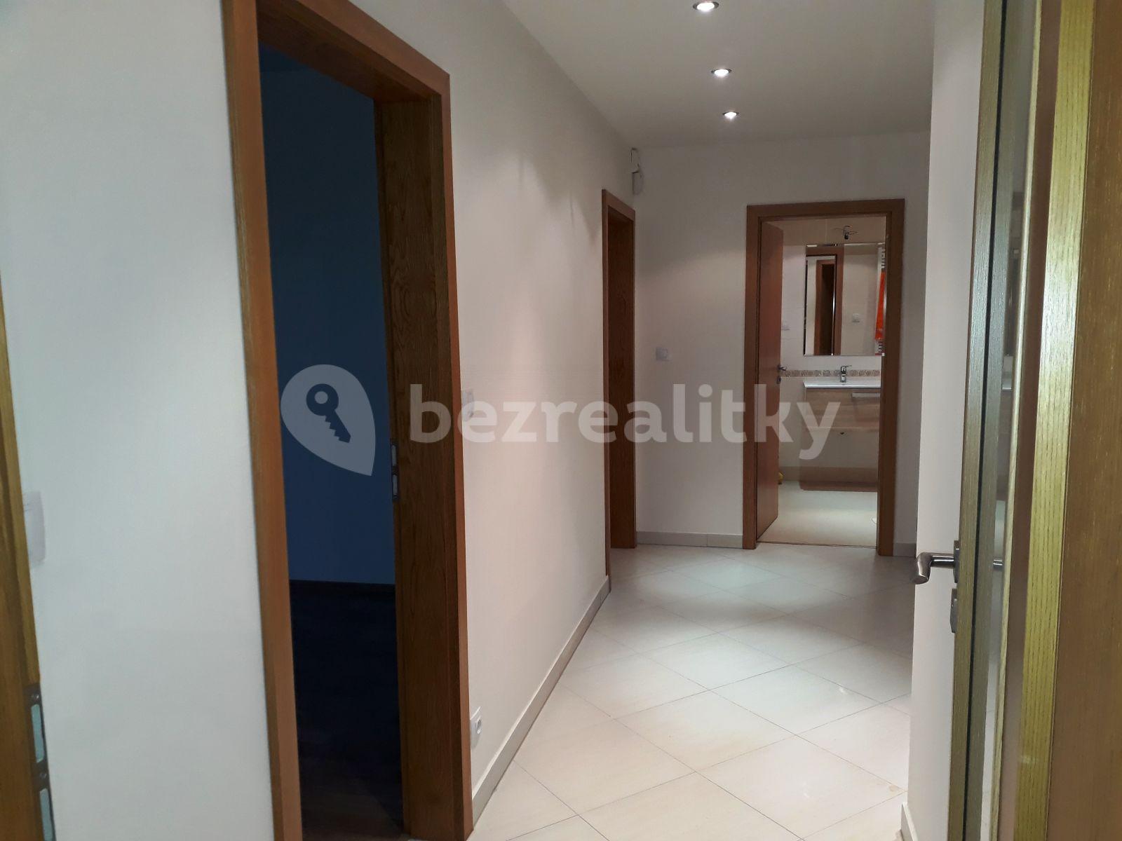 2 bedroom with open-plan kitchen flat to rent, 88 m², Kadečkové, Prague, Prague