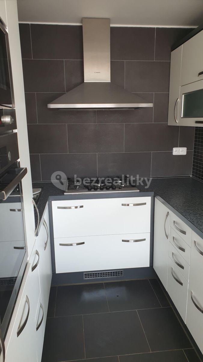 2 bedroom with open-plan kitchen flat to rent, 78 m², Petržílkova, Prague, Prague