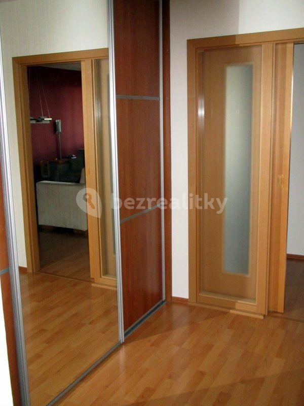 2 bedroom with open-plan kitchen flat to rent, 81 m², Štětínská, Prague, Prague