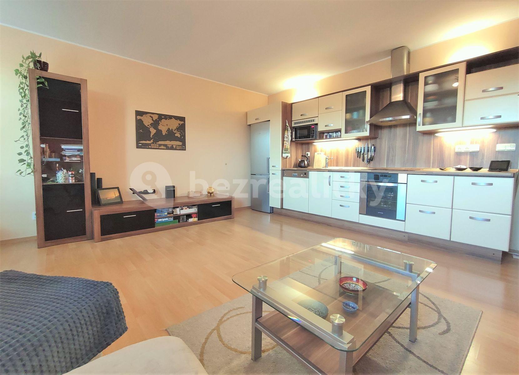 1 bedroom with open-plan kitchen flat to rent, 67 m², Waltrova, Plzeň, Plzeňský Region