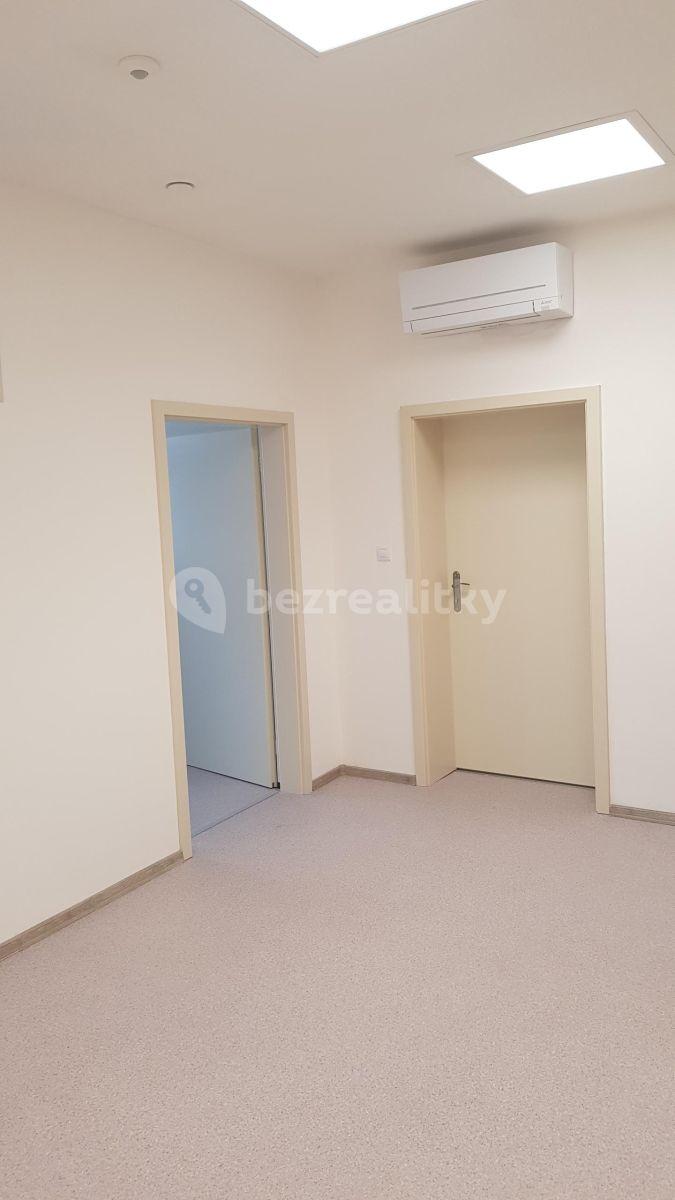 non-residential property to rent, 41 m², Staré Náměstí, Ostrov, Karlovarský Region