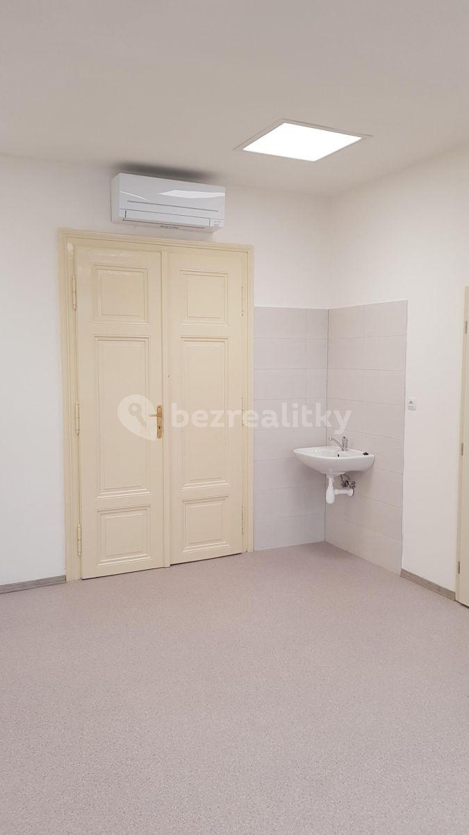 non-residential property to rent, 41 m², Staré Náměstí, Ostrov, Karlovarský Region