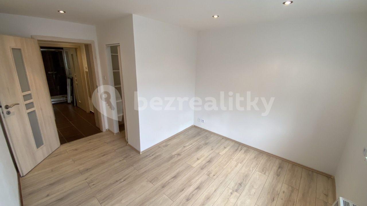 2 bedroom flat to rent, 54 m², Petrohradská, Kladno, Středočeský Region