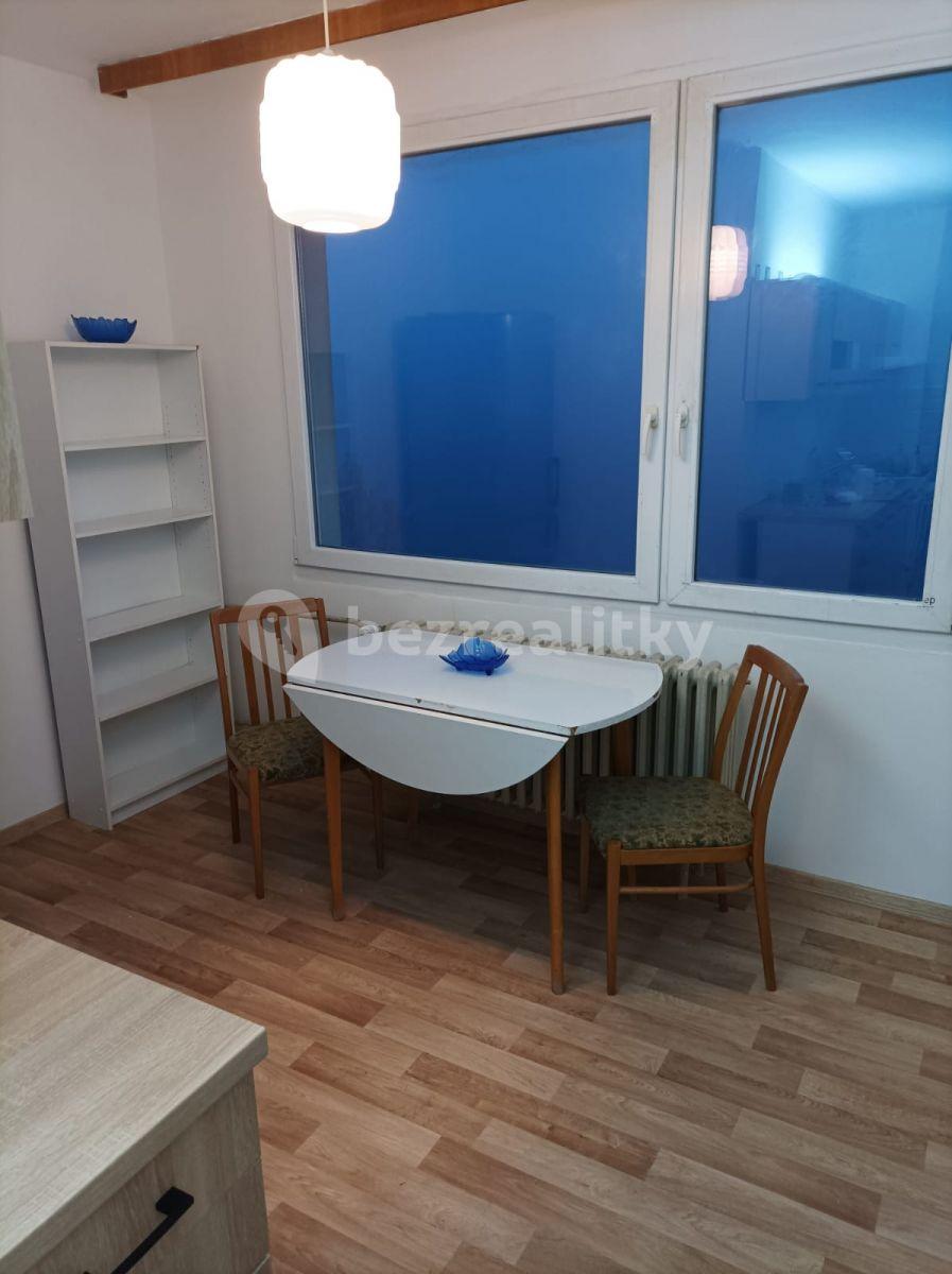 2 bedroom flat to rent, 67 m², Plukovníka Mráze, Prague, Prague