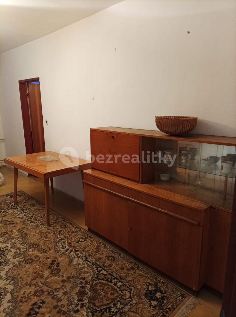 2 bedroom flat to rent, 67 m², Plukovníka Mráze, Prague, Prague