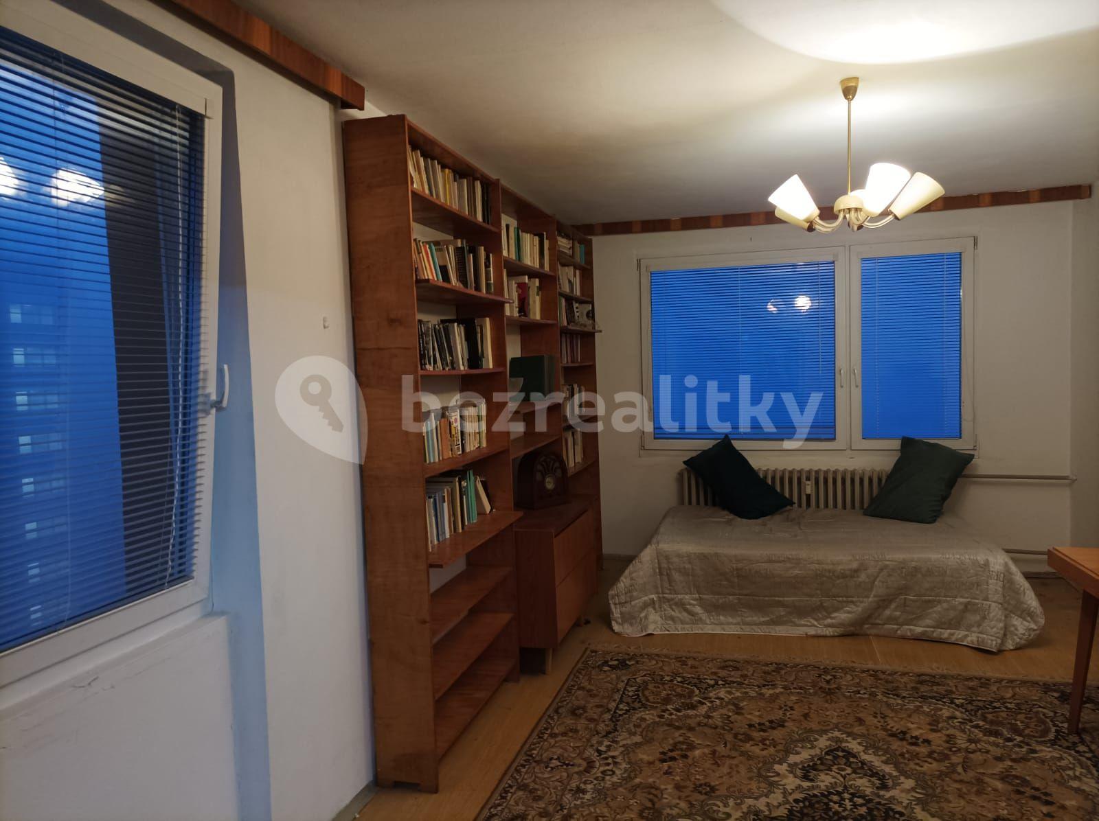 2 bedroom flat to rent, 67 m², Plukovníka Mráze, Prague, Prague