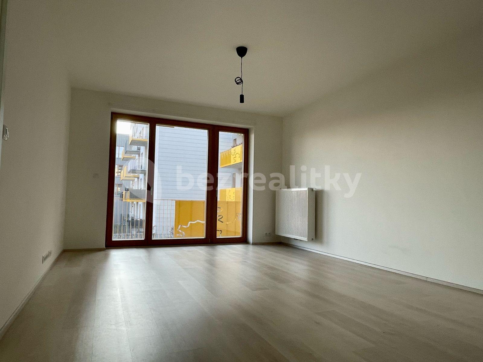 1 bedroom with open-plan kitchen flat to rent, 68 m², Tovární, Čelákovice, Středočeský Region