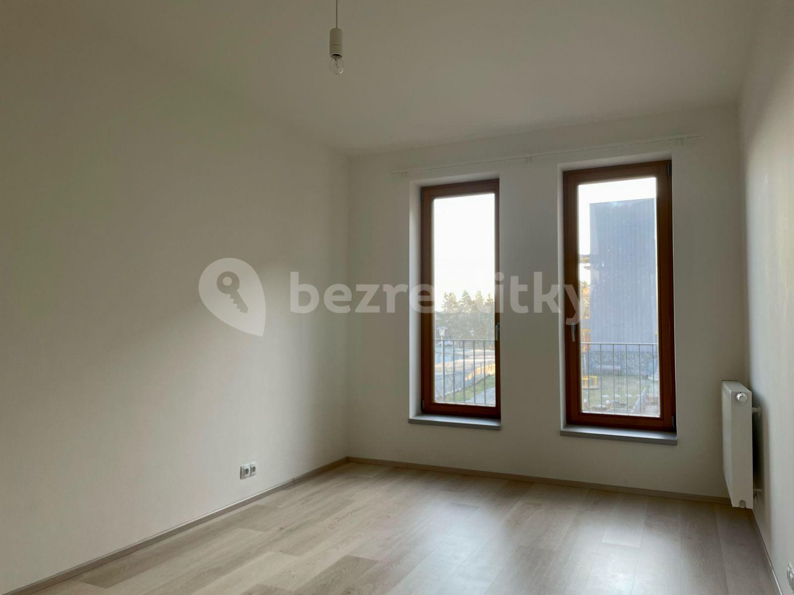 1 bedroom with open-plan kitchen flat to rent, 68 m², Tovární, Čelákovice, Středočeský Region